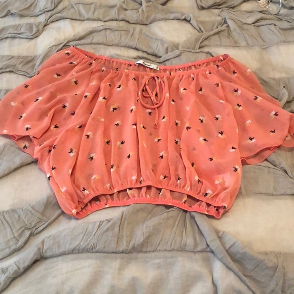 Off the shoulder crop - Picture 2 of 2